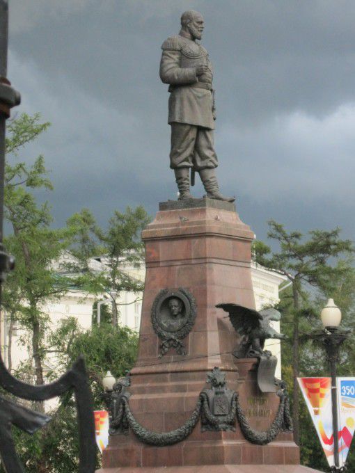 Памятник императору Александру III в Иркутске