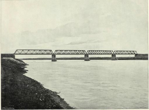 Железный  мост через реку Кию