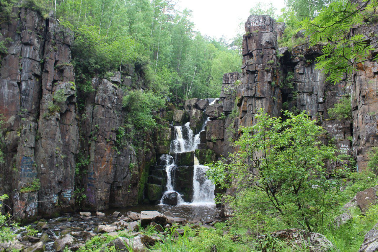 Уковский водопад, Иркутская область, фото