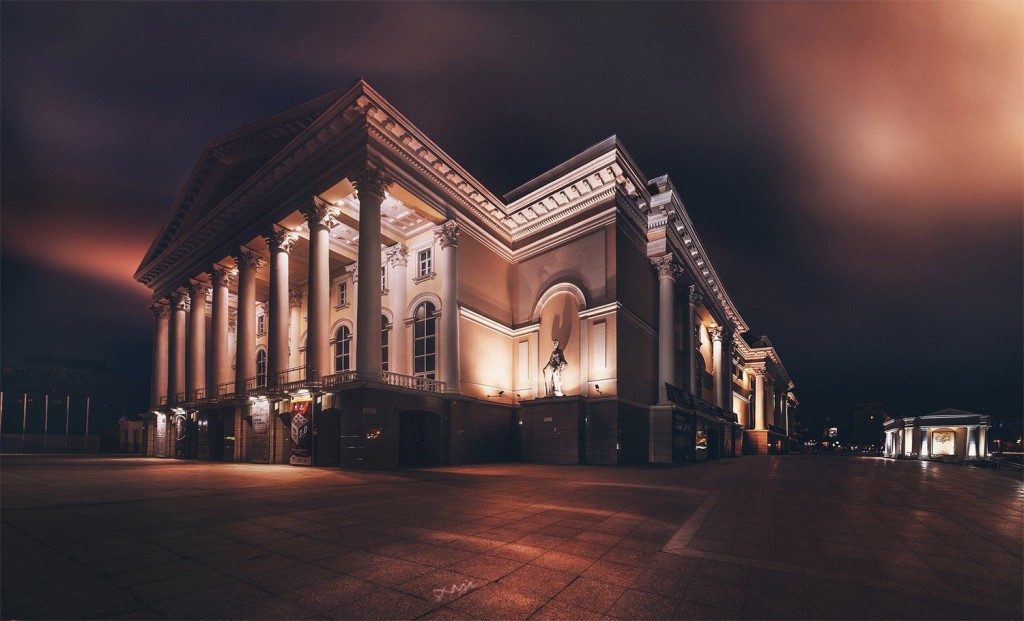 Фото зала драмтеатра тюмень