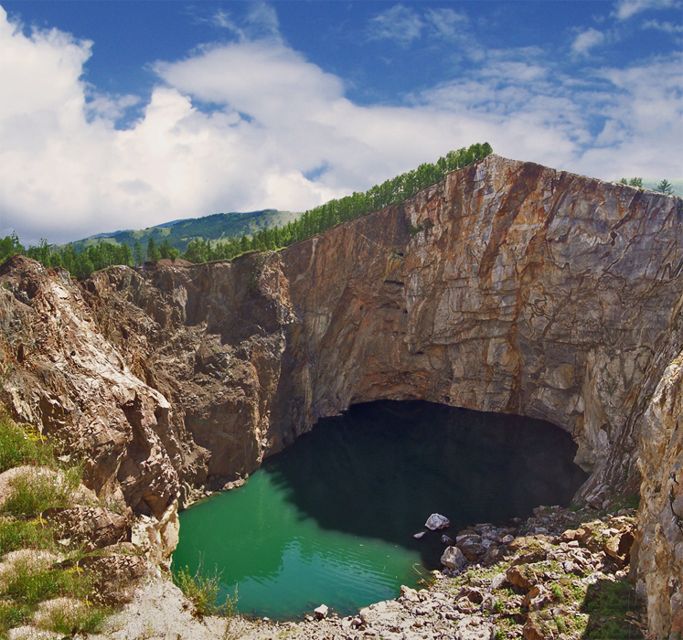 Ущелье в Хакасии